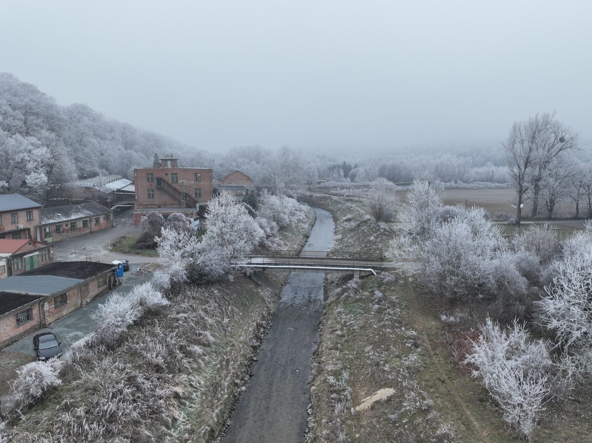 Drohnenmonitoring Ortsaufnahme Winter